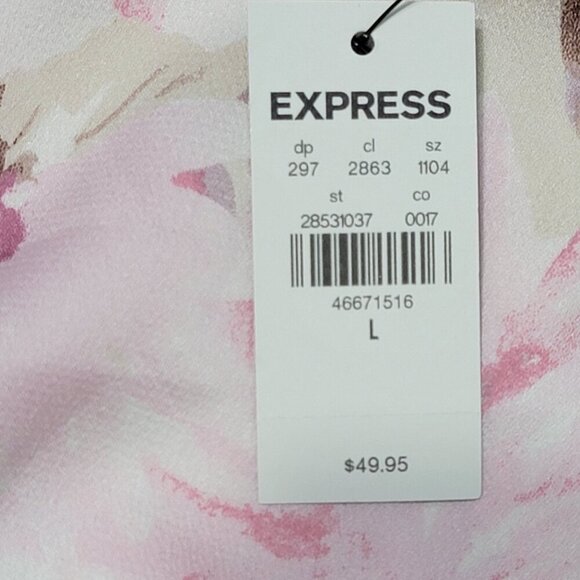 NWT Espress Women's V Neck Floral Camisole Top - Picture 3 of 3